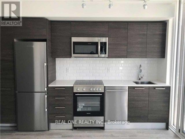 property at 28 Wellesley St E
