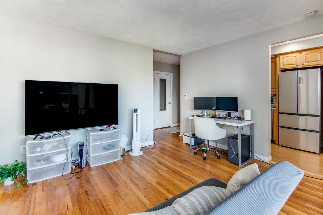 1480 Commonwealth Ave in Boston, MA - Building Photo