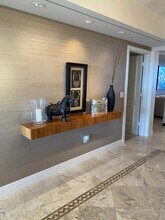 785 Crandon Blvd in Key Biscayne, FL - Building Photo - Building Photo