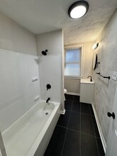 755 Chislett St in Pittsburgh, PA - Foto de edificio - Building Photo