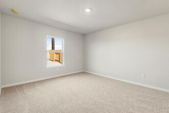 10422 Red Cardinal Dr in Cleveland, TX - Building Photo - Building Photo