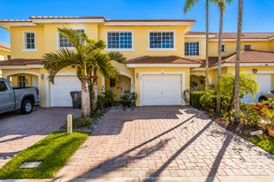 948 Imperial Lake Rd in West Palm Beach, FL - Building Photo