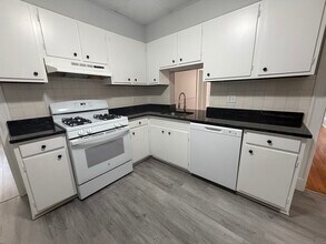 11 Park St in Brookline, MA - Building Photo - Building Photo