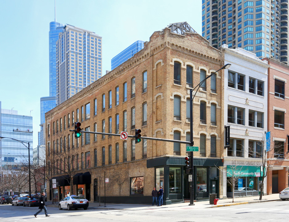 449 N Wells St in Chicago, IL - Building Photo