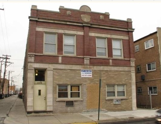 2213 S Central Ave in Cicero, IL - Building Photo