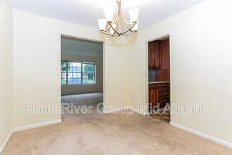 475 Crisfield Dr in Abingdon, MD - Building Photo - Building Photo