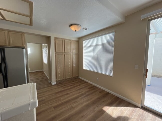 9765 Trail Rider Dr in Las Vegas, NV - Building Photo - Building Photo