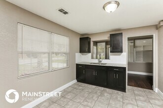 19 Volusia Dr in Debary, FL - Foto de edificio - Building Photo