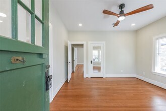 931 Teetshorn St in Houston, TX - Building Photo - Building Photo