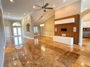 807 Heritage Dr in Weston, FL - Building Photo - Building Photo