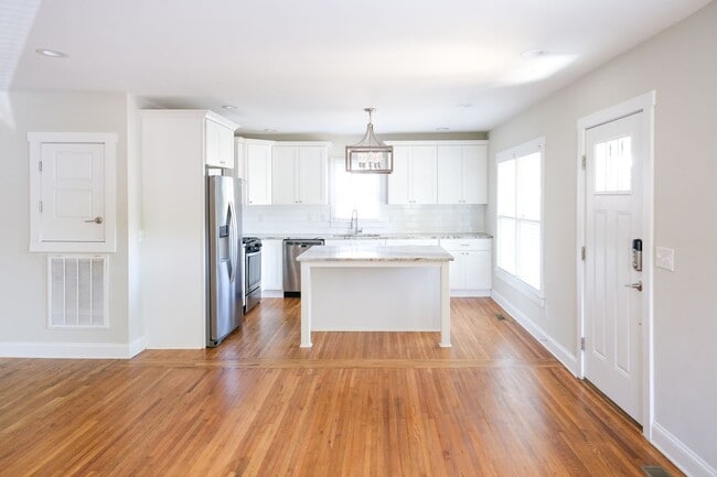112 Tomassee Ave in Greenville, SC - Building Photo - Building Photo