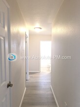 7640 Walsh Way in Sacramento, CA - Building Photo - Building Photo