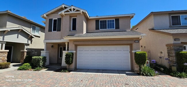 property at 2939 W Canyon Ave.