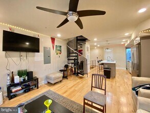 1950 N Gratz St in Philadelphia, PA - Building Photo - Building Photo