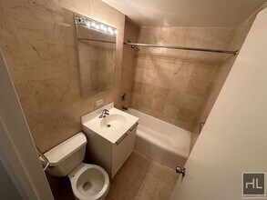 EAST 55 STREET, Unit 6A in New York, NY - Building Photo - Building Photo