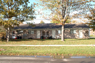 17401-17431 Park Ln in Fraser, MI - Building Photo - Building Photo