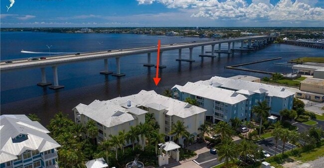 275 NW Flagler Ave in Stuart, FL - Building Photo - Building Photo