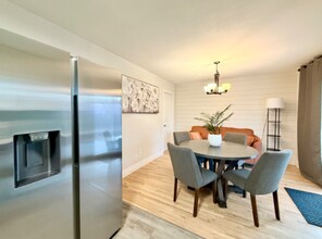 9989 Dodge Dr, Unit 212 in Northglenn, CO - Foto de edificio - Building Photo