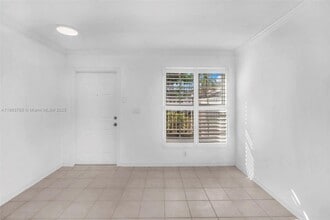 2279 NW 170th Ave in Pembroke Pines, FL - Building Photo - Building Photo
