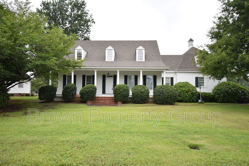 1408 4 Wood Dr in Fayetteville, NC - Building Photo