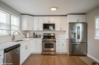 32 Michigan Ave in Highwood, IL - Building Photo - Building Photo