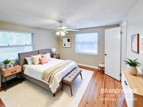 1001 Fields Rd in Jacksonville, FL - Building Photo - Building Photo