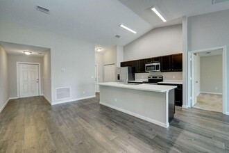 1294 SW Patricia Ave in Port St. Lucie, FL - Building Photo - Building Photo
