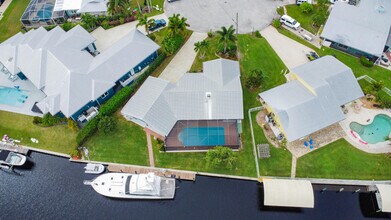 1360 SW Albatross Way in Palm City, FL - Foto de edificio - Building Photo