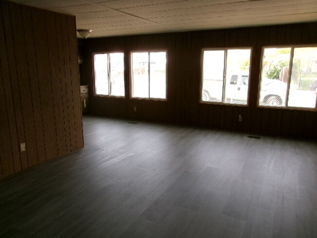 property at 2460 S Mobile Dr