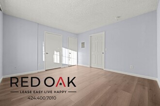 2448 N Eastern Ave in Los Angeles, CA - Building Photo - Building Photo