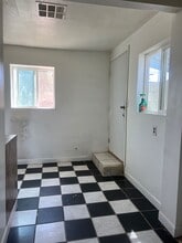 1111 E Planz Rd in Bakersfield, CA - Building Photo - Building Photo