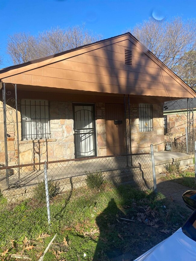 property at 258 Silverage Ave