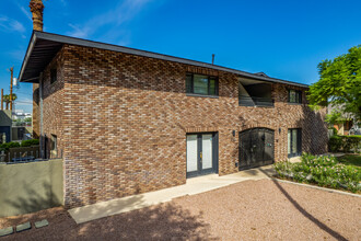 Chester Place Lofts in Phoenix, AZ - Building Photo - Building Photo