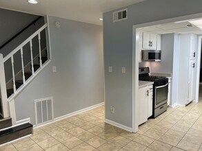 6419 Baker Ct, Unit C in Peachtree Corners, GA - Building Photo - Building Photo