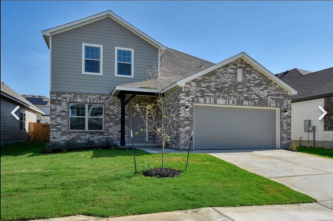 Room in House on Flatiron Clf in San Antonio, TX - Foto de edificio