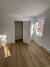 237 Beaver Dr in Mastic Beach, NY - Building Photo - Building Photo