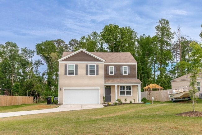706 Lenox Dr in Holly Ridge, NC - Building Photo - Building Photo