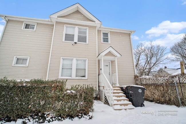 3366 W 88th St, Unit B in Cleveland, OH - Foto de edificio - Building Photo