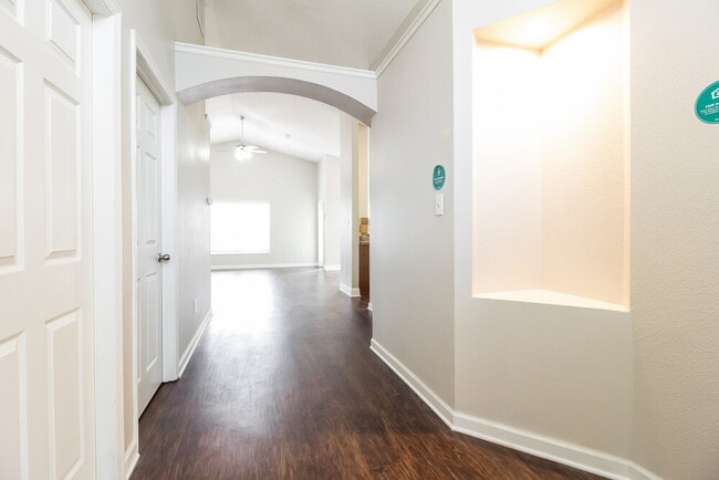 948 Delfino Pl in Lake Mary, FL - Building Photo - Building Photo