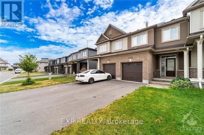 616 Geranium Walk in Ottawa, ON - Building Photo - Building Photo