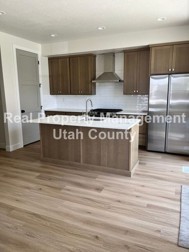 2425 Orchard Cir in Heber City, UT - Building Photo - Building Photo