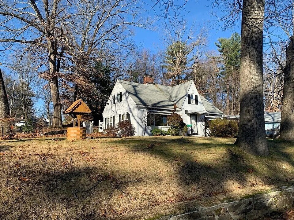 730 Alden St in Springfield, MA - Building Photo