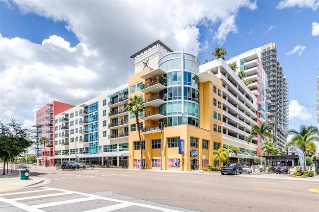property at 1120 E Kennedy Blvd