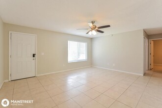 2260 Matthew Cir in Deltona, FL - Building Photo - Building Photo