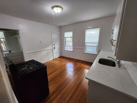 19 Granville Rd, Unit 1 Apartamentos