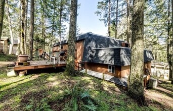 5152 Mahalo Dr in Eugene, OR - Building Photo - Building Photo