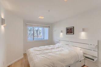 2201 Pearl St in Boulder, CO - Building Photo - Building Photo