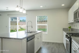 2732 Hemlock Rd in Palmdale, CA - Building Photo - Building Photo