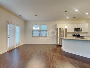 1682 Weatherbrook Cir in Lawrenceville, GA - Building Photo - Building Photo