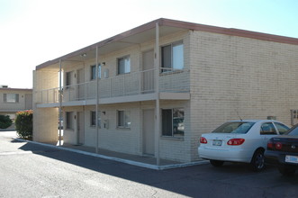 University Gardens in Tempe, AZ - Building Photo - Building Photo